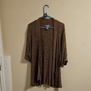 Laura Scott Brown Ribbed Elbow Length Sleeve Cardigan.  In EUC